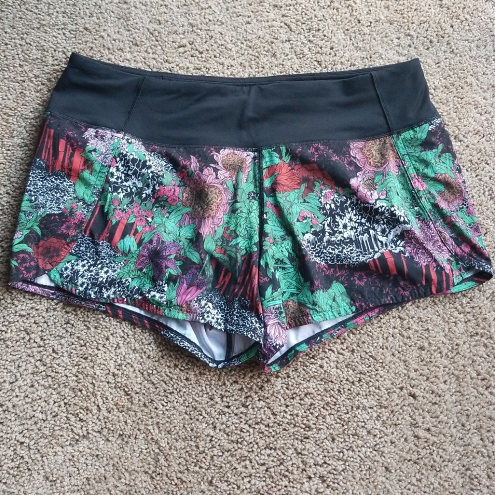 Lululemon Run Times short 4", sz 10